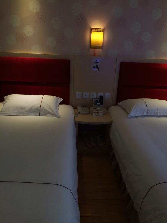 Super 8 Hotel Chengdu Airport Branch Oda fotoğraf
