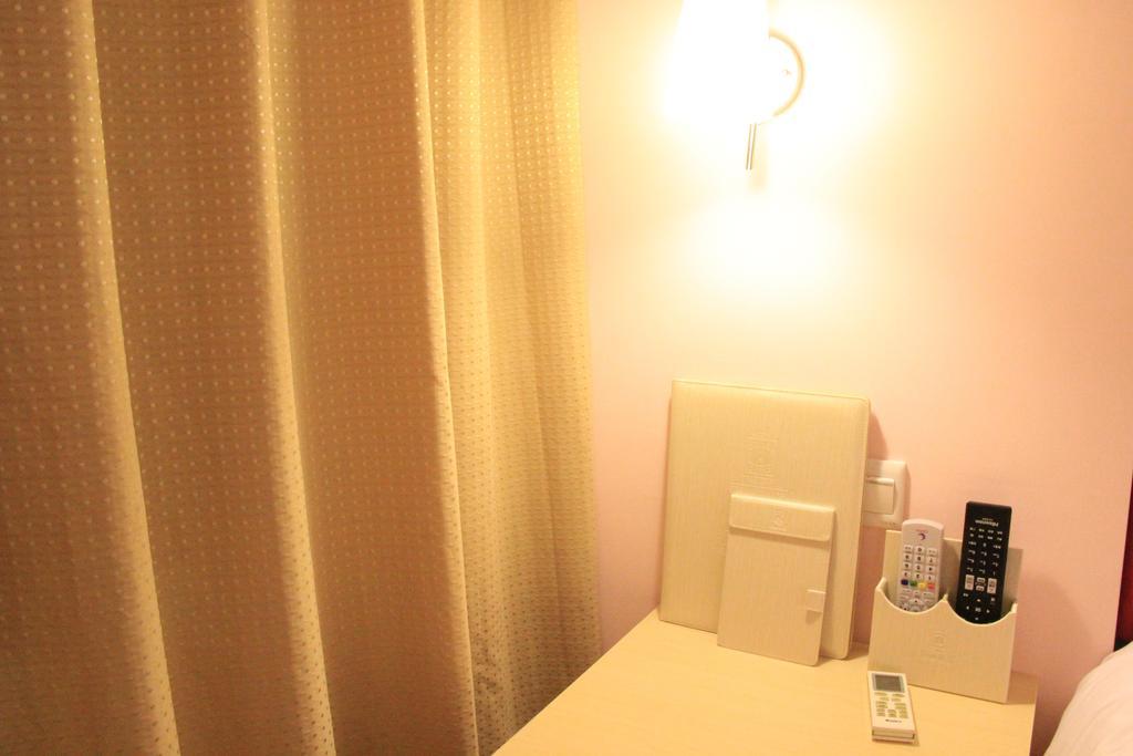 Super 8 Hotel Chengdu Airport Branch Dış mekan fotoğraf