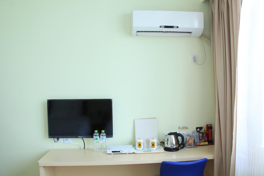 Super 8 Hotel Chengdu Airport Branch Dış mekan fotoğraf